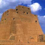 قلعه سب کهنترین قلعه خشتی در ایران در جنوب غربی شهرستان سراوان در روستای سب سیستان و بلوچستان